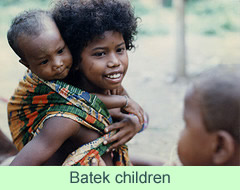Batek children
