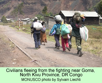 Civilians fleeing from fighting near Goma