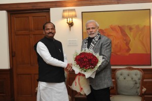Raghubar Das, left, Chief Minister of Jharkhand State, meets Prime Minister Modi of India