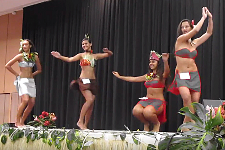 Screen capture of a scene of Tahitian dance from the video “Ori Tahiti Nui Solo Competition 2012 (Vaikea Vivish)”