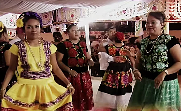 A dance during a vela in Juchitán de Zaragoza