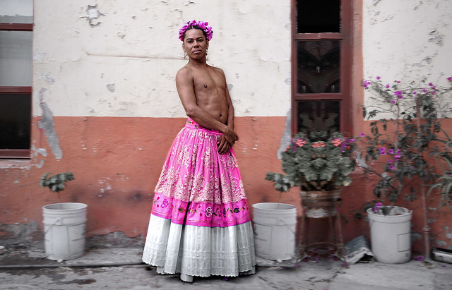 Lukas Avendaño, a contemporary muxe performer in Oaxaca