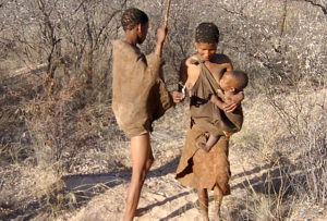 A San family prepares to go hunting in Ghanzi, Botswana, immediately to the west of the CKGR 