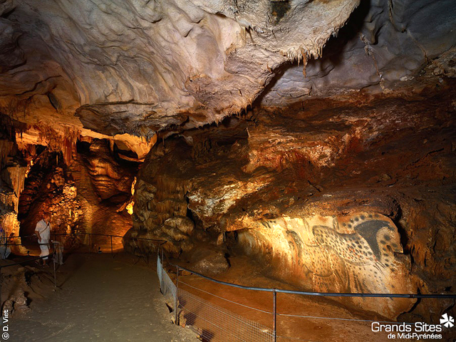 Superlative cave art on display at Pech-Merle cave 