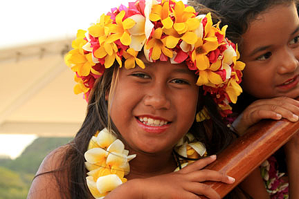Local girls on Raiatea 