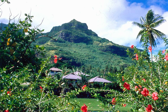 The physical environment of the Tahitians in Faanui, a village on Bora Bora in the Society Islands 