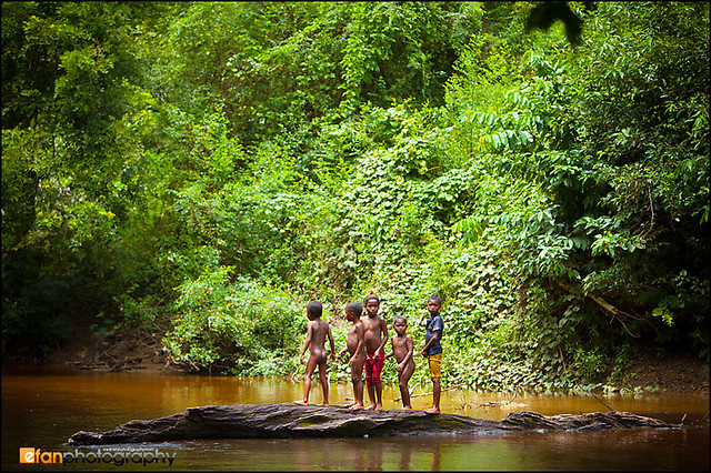 Batek children near Kuala Koh 